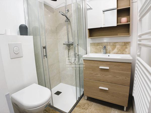 APPART. T2 MEUBLE A LOUER - BLOIS - QUARTIER ALBERT 1er, PROCHE COMMODITÉS, REFAIT A NEUF