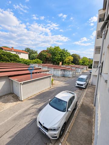 Appartement 3 pièce(s) 1 chambre(s) 65.9 m²