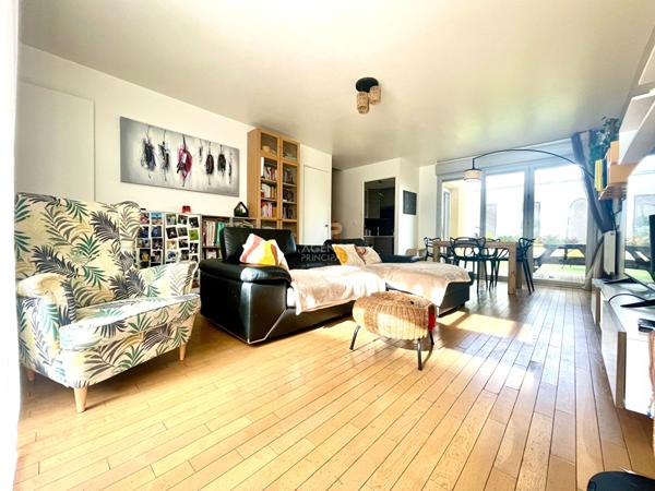 Maison Conflans Sainte Honorine 5 pièce(s) 85 m2 €399 900 ** - Référence 7877
