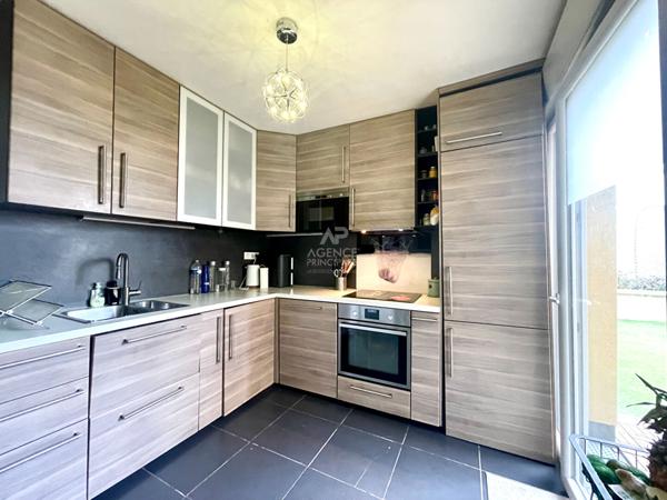 Maison Conflans Sainte Honorine 5 pièce(s) 85 m2 €399 900 ** - Référence 7877
