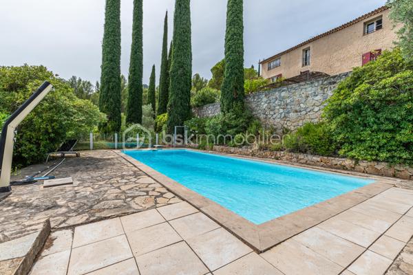 Bastide de 265,40 m²