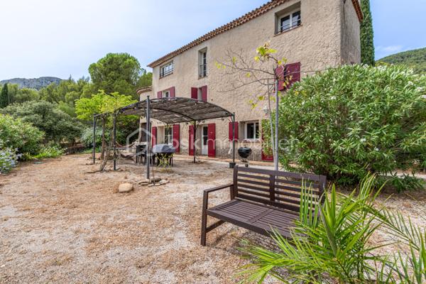 Bastide de 265,40 m²
