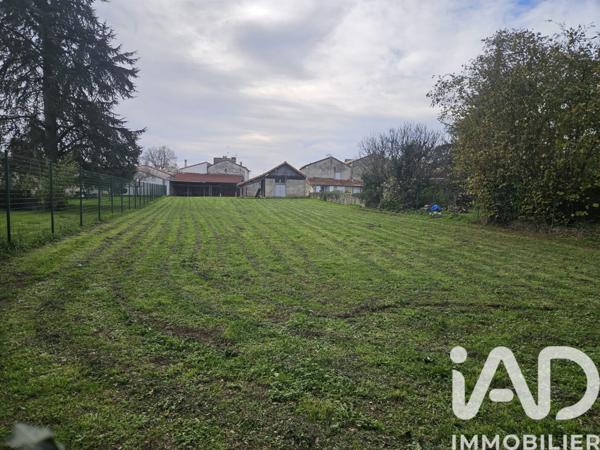 Terrain à vendre 702 m² Soyaux