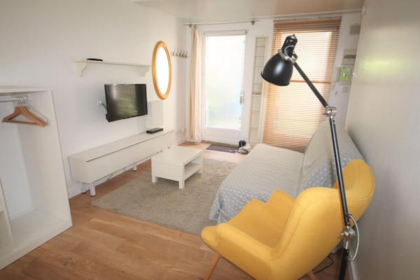 A LOUER : T1 à LILLE • Rue Coquerez - Place aux oignons Vieux Lille • 685 € CC • Réf. 614-001