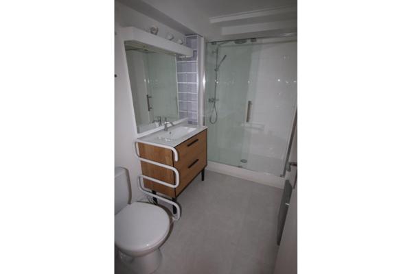 A LOUER : T1 à LILLE • Rue Coquerez - Place aux oignons Vieux Lille • 685 € CC • Réf. 614-001