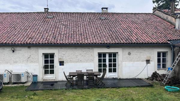 Belle maison charentaise