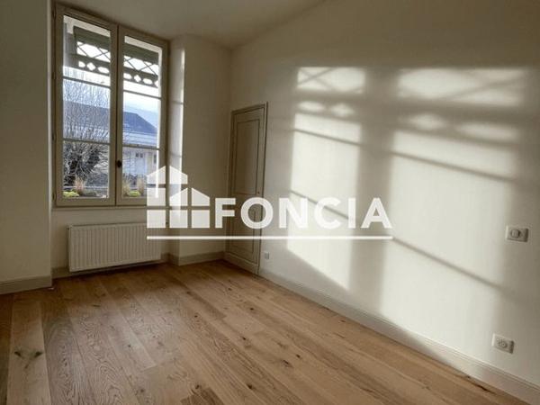 Location Appartement 4 pièces 73.8 m² - 29 RUE STANISLAS JULIEN Orleans 45000