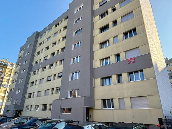 Appartement à ECHIROLLES, 38130 - 4 pièces 73m²
