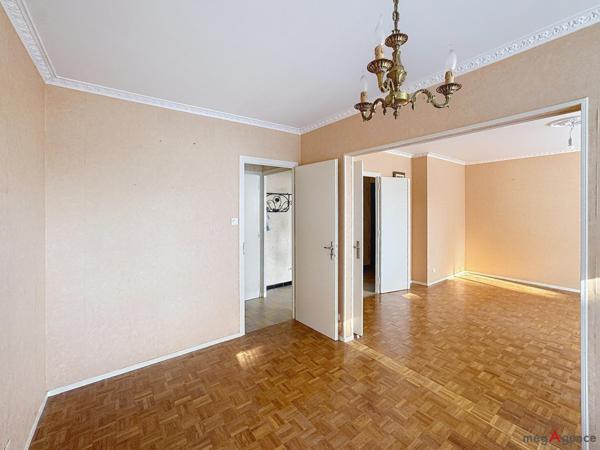 Appartement à ECHIROLLES, 38130 - 4 pièces 73m²