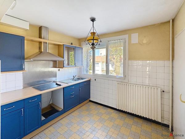 Appartement à ECHIROLLES, 38130 - 4 pièces 73m²