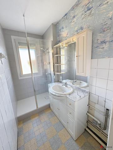 Appartement à ECHIROLLES, 38130 - 4 pièces 73m²