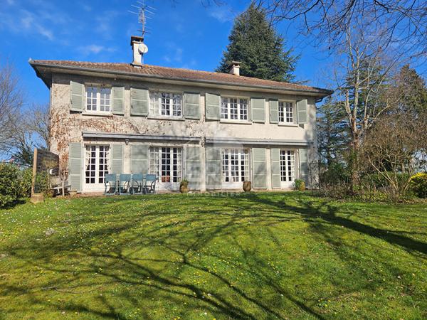 Demeure Bourgeoise à Vendre à Odos