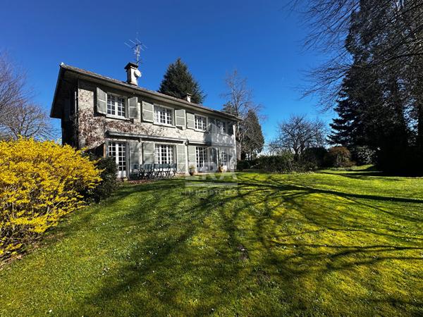 Demeure Bourgeoise à Vendre à Odos