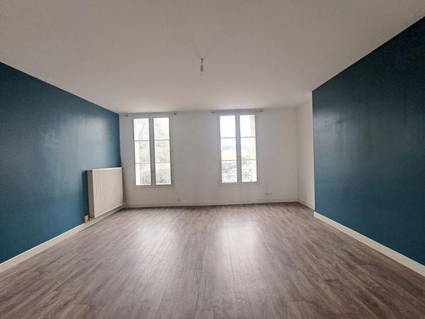 Immeuble à vendre Châtellerault - 86100 / Réf: 12090