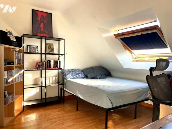 Maison traditionnelle avec piscine, grande terrasse et 4 chambres à Ploeren, proche commerces