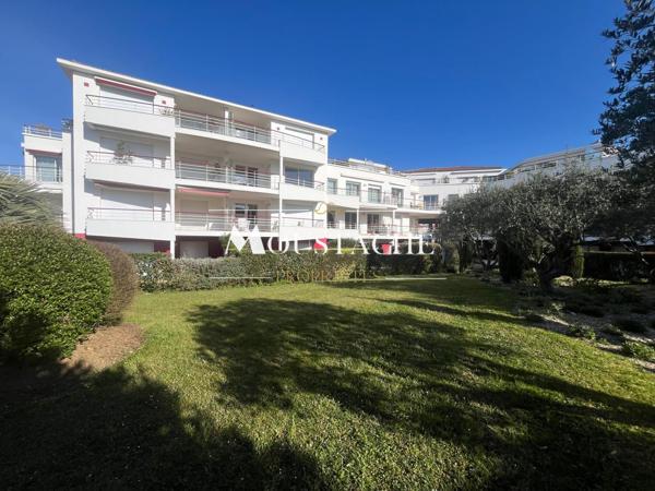 APPARTEMENT DANS RÉSIDENCE DE STANDING - PARC & PROXIMITÉ MARCHÉ -
