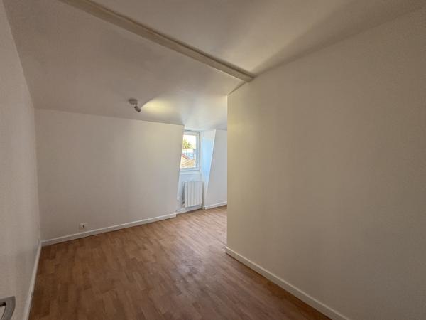 Immeuble
                                                                                                                                                
                                                                                                                                                
                                                                                                                                                
                                                    
                                                                                                                                                                                                                                                                                                                        91.49  m²                                                                                                                                                                                                         2 etage(s)