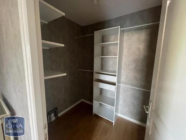 Maison à louer 6 pièces 185.39m² Lescar (64230)