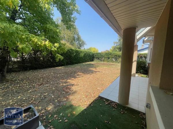 Maison à louer 6 pièces 185.39m² Lescar (64230)