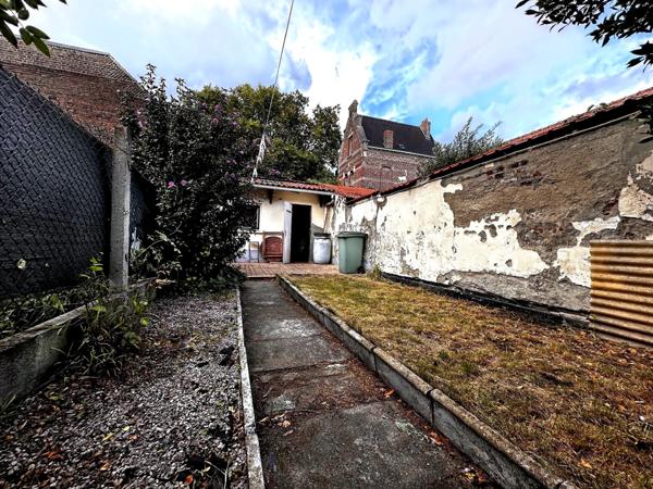 Douai (59500) À vendre – Maison mitoyenne à rénover – 77 m² – Douai