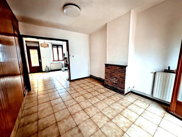 Douai (59500) À vendre – Maison mitoyenne à rénover – 77 m² – Douai