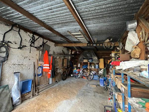 Parking à vendre |  La Chevrolière |  Box individuel | 1 pièce | 24 m²