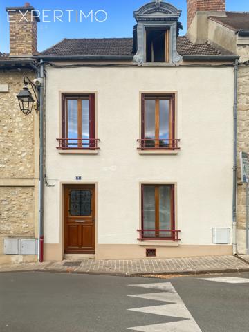 NOUVEAUTÉ EN EXCLUSIVITÉ CENTRE VILLE LA FERTÉ ALAIS MAISON DE VILLE 140 M2 4 CHAMBRES COUR ET TERRAIN