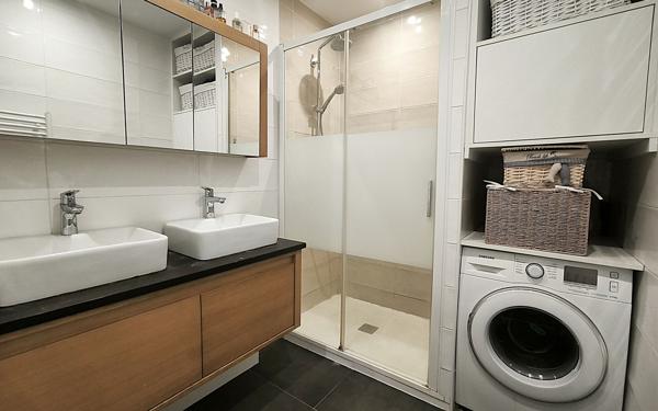 Appartement à vendre    3 pièces • 75,19 m2 Ferney-Voltaire