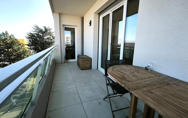 Appartement à vendre    3 pièces • 75,19 m2 Ferney-Voltaire