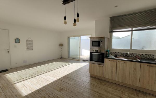 Maison à vendre    3 pièces •  Le Bois-Plage-en-Ré