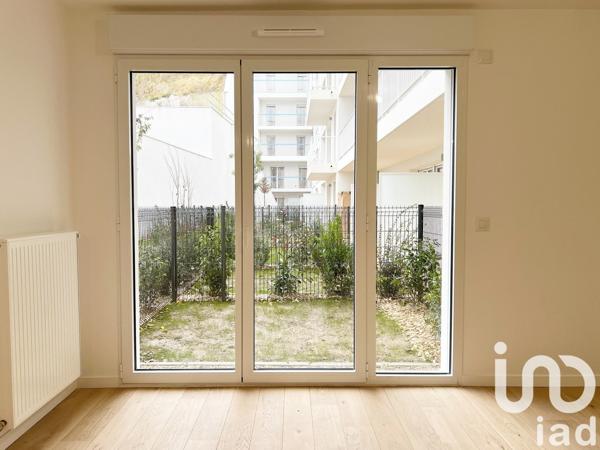 Appartement 2 pièces de 35 m² à Chaville (92370)