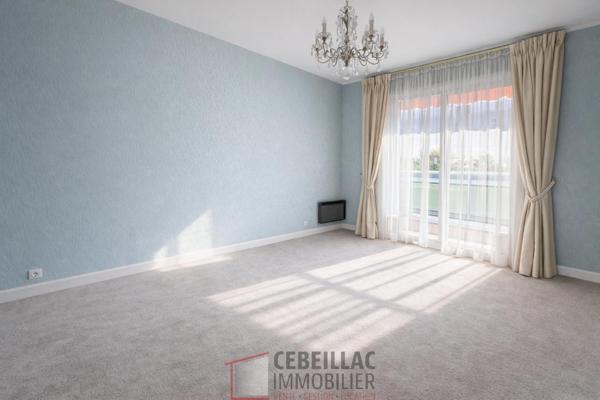 Appartement 5 pièce(s) 4 chambre(s) 110.8 m²