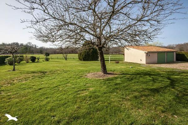 Maison à vendre |  Piégut-Pluviers |  5 pièces | 104 m²