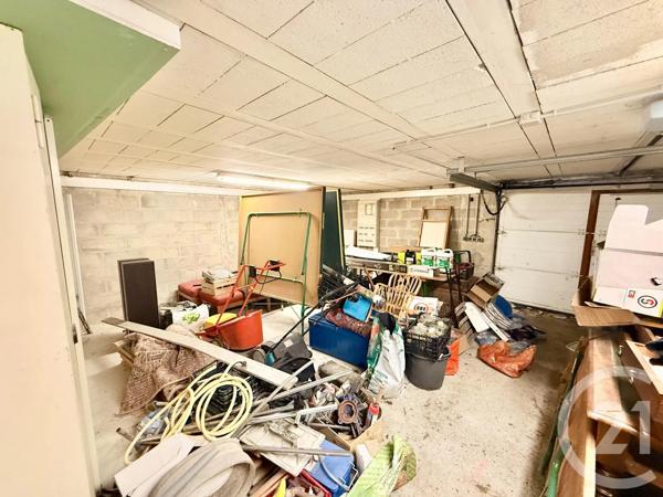Maison à vendre  6 pièces - 137 m 2   LE THILLAY  - 95