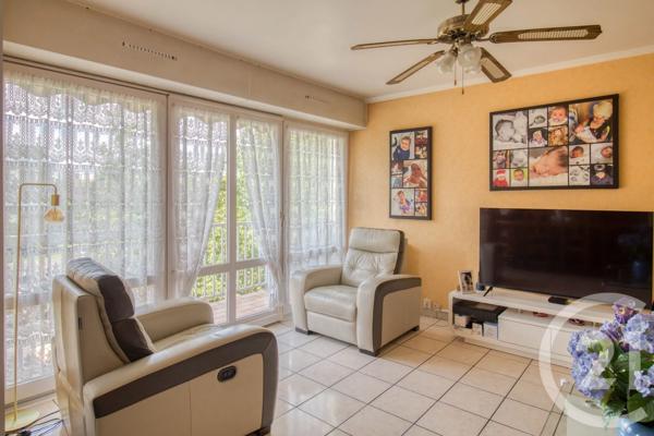 Appartement F4 à vendre  4 pièces - 79,02 m 2   LE PLESSIS BOUCHARD  - 95