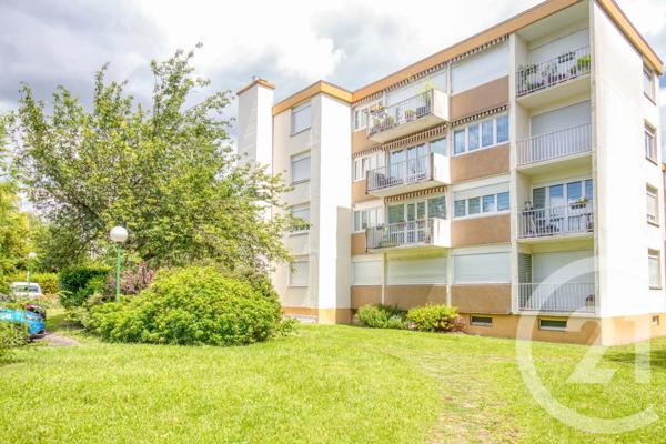 Appartement F4 à vendre  4 pièces - 79,02 m 2   LE PLESSIS BOUCHARD  - 95