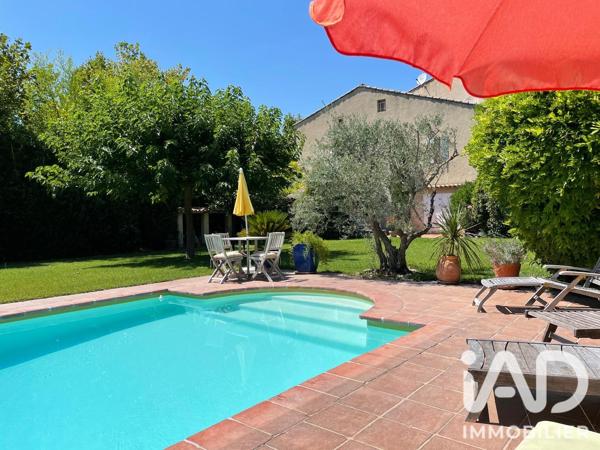 Maison à vendre 6 pièces 227 m² Pélissanne