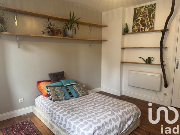 Maison de village 4 pièces de 83 m² à Vic-sur-Cère (15800)