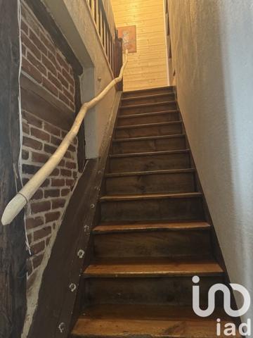 Maison de village 4 pièces de 83 m² à Vic-sur-Cère (15800)