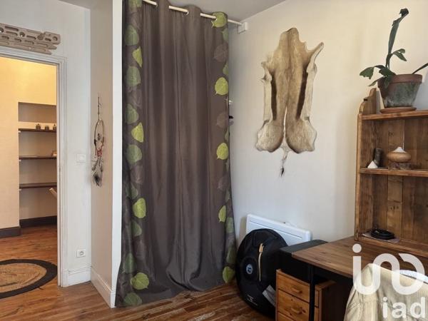 Maison de village 4 pièces de 83 m² à Vic-sur-Cère (15800)