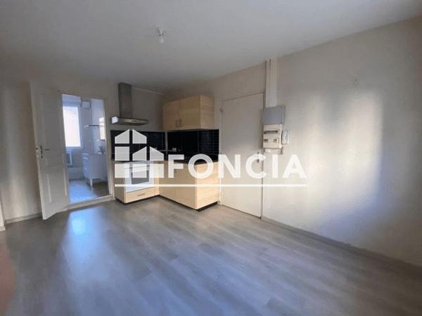 Location Appartement 2 pièces 30.4 m² - 1 BIS RUE JACQUART Reims 51100