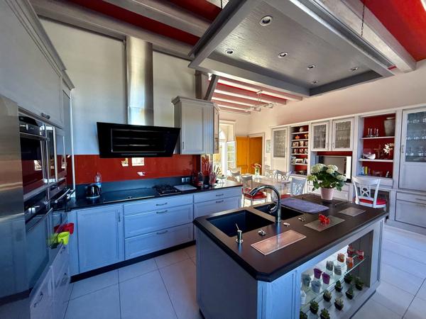 Acheter Maison 12 pièces - 454 m²