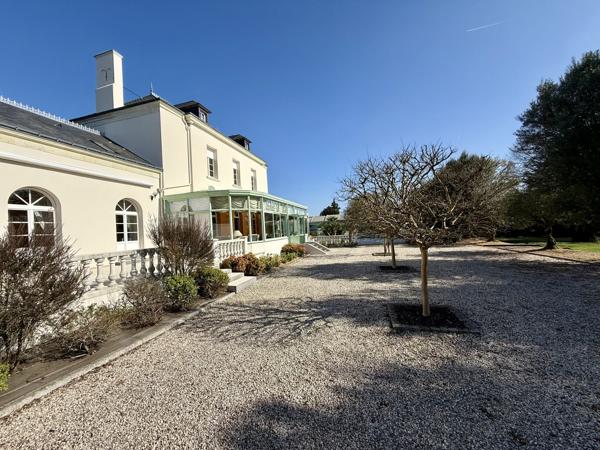 Acheter Maison 12 pièces - 454 m²