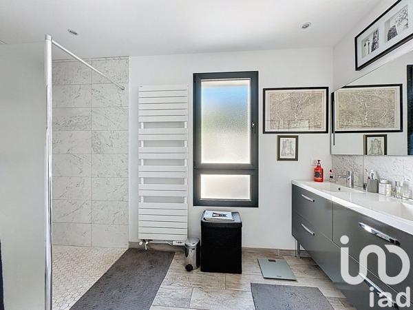 Maison à vendre 7 pièces 247 m² Six-Fours-les-Plages