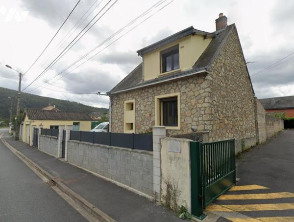 Villa à usage d'habitation, située à FUMAY (08170), 162 rue Albert Thomas