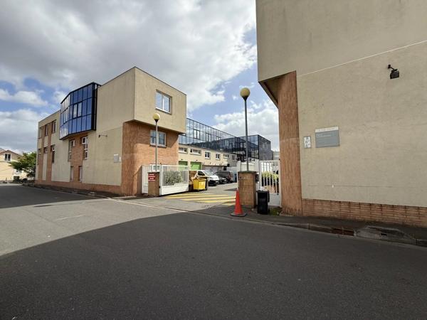 Location Local commercial 2 pièces 55 m2 à Alfortville