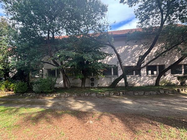 À Louer Entrepôt à DAX