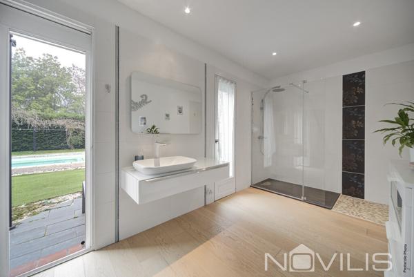 Maison d'architecte 5/6 pièce(s) 185 m2 au Banayre avec piscine et garage attenant - Fonsorbes (31470)