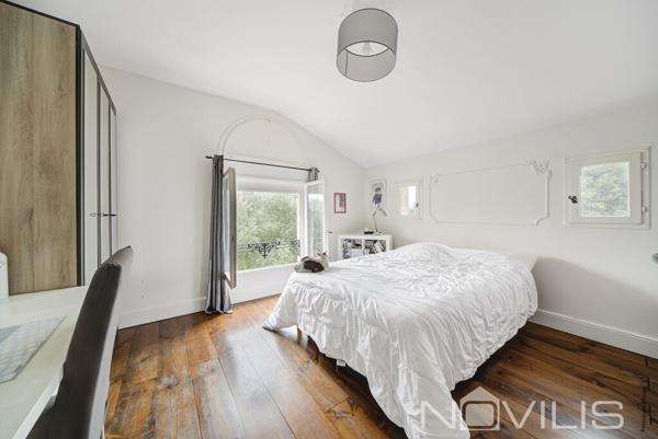 Maison d'architecte 5/6 pièce(s) 185 m2 au Banayre avec piscine et garage attenant - Fonsorbes (31470)