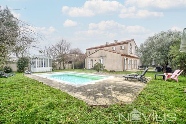 Maison d'architecte 5/6 pièce(s) 185 m2 au Banayre avec piscine et garage attenant - Fonsorbes (31470)